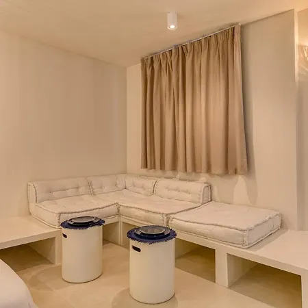 Santorini Suite, Jacuzzi & Hammam *