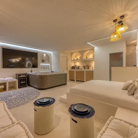 شقة Santorini Suite, Jacuzzi & Hammam Esbly