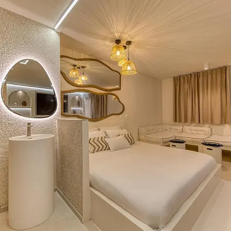 Santorini Suite, Jacuzzi & Hammam Esbly