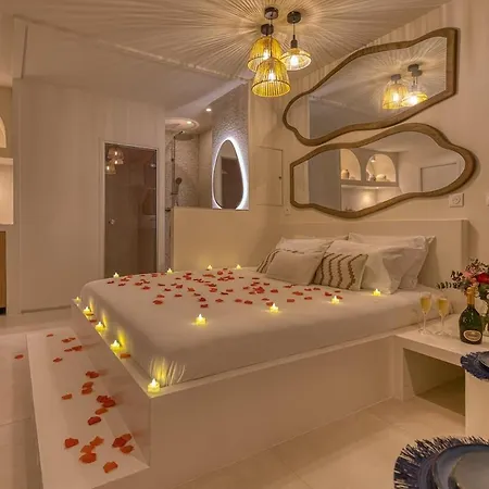 Santorini Suite, Jacuzzi & Hammam * Esbly